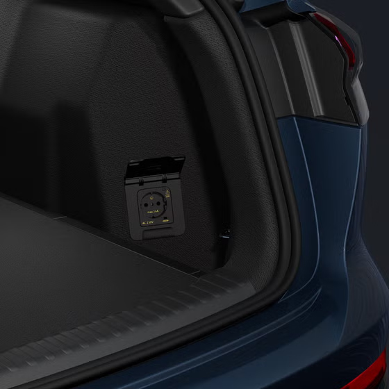 3 Audi Q4 e-tron Kofferraum Ladebuchsen